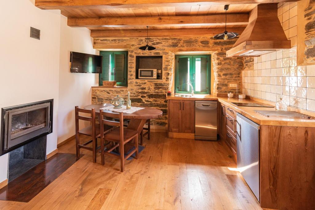 Coana Apartamentos Rurales Casa Llongo מראה חיצוני תמונה